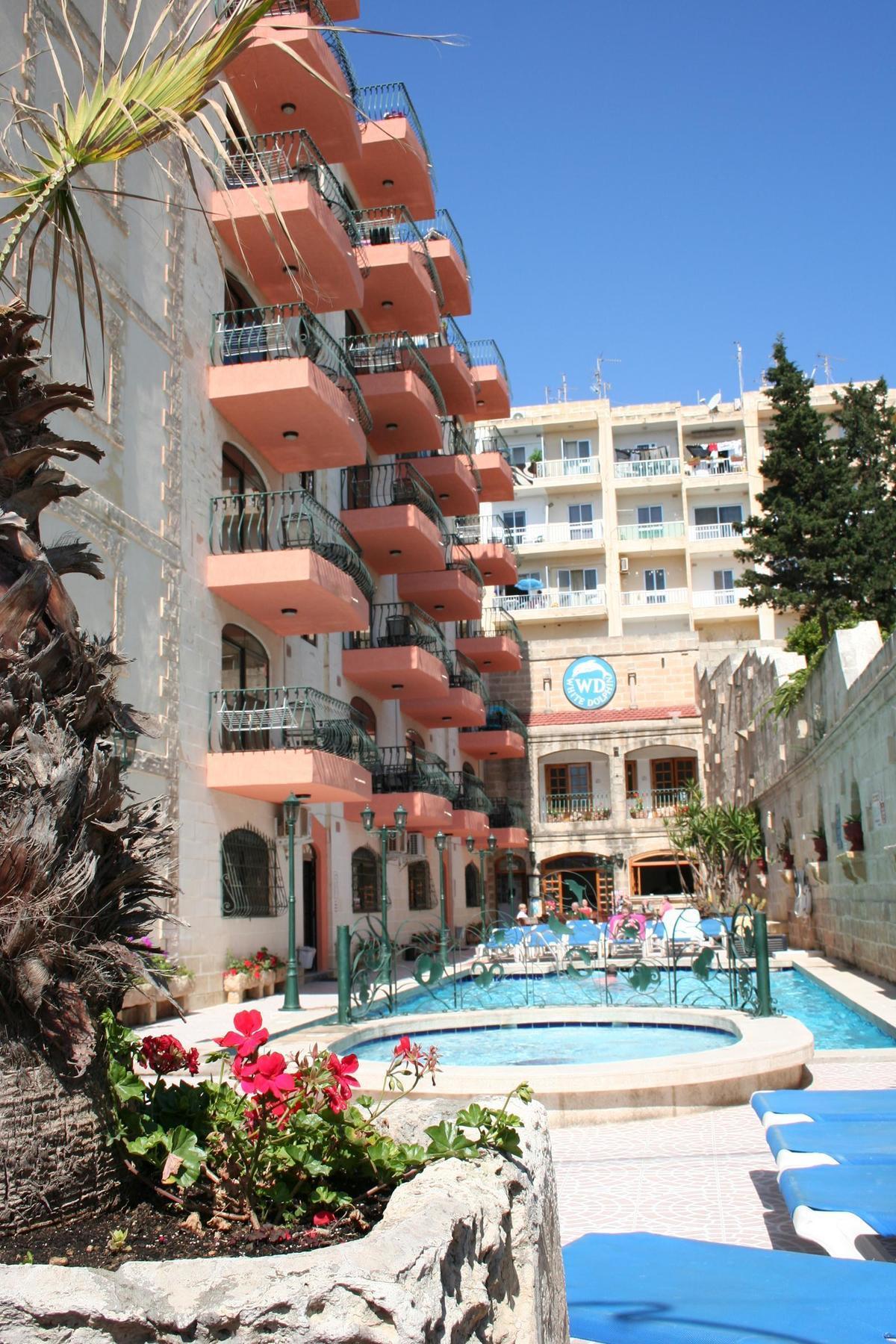 אפרטהוטל קאורה White Dolphin Complex מראה חיצוני תמונה