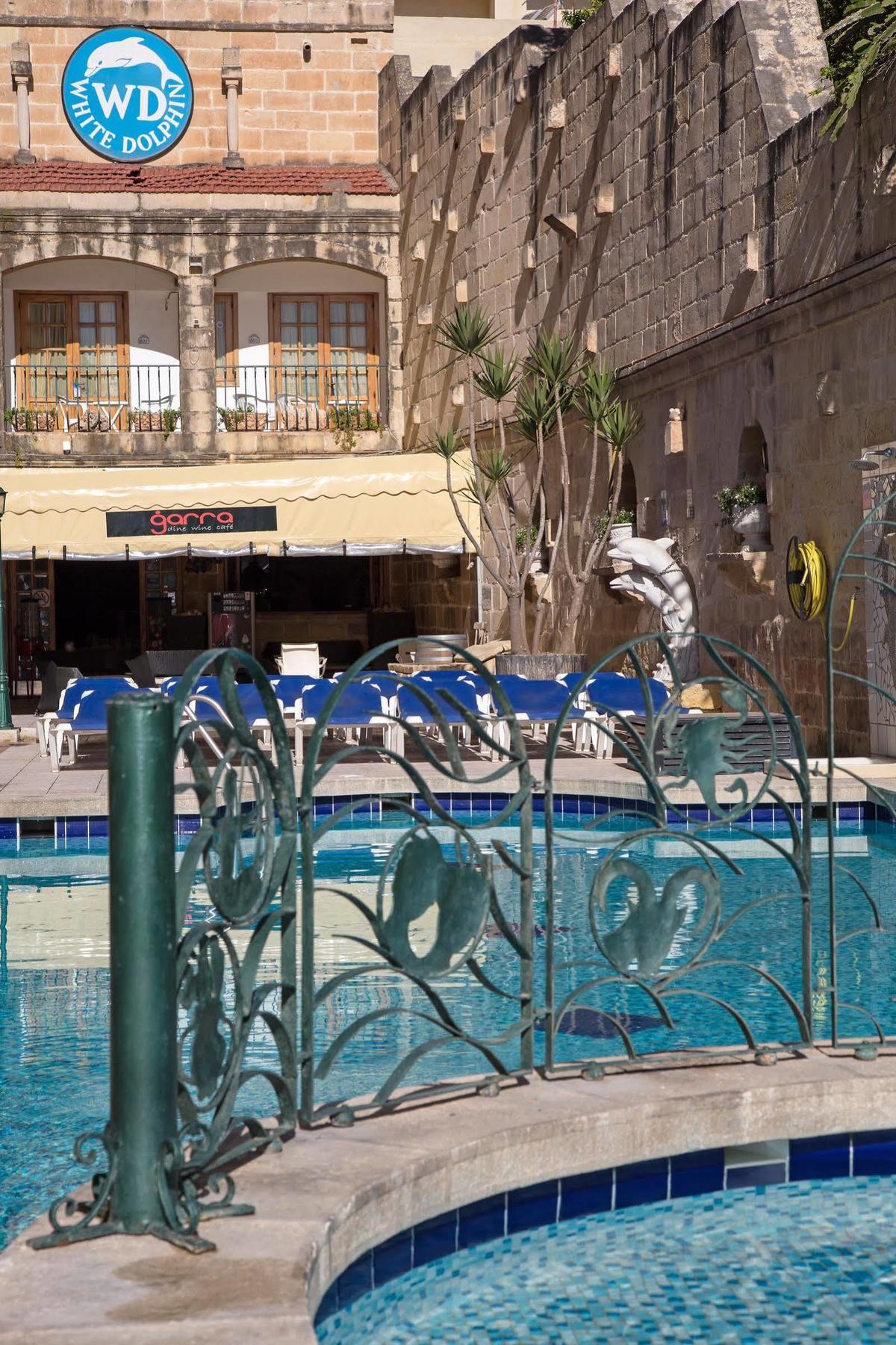 אפרטהוטל קאורה White Dolphin Complex מראה חיצוני תמונה
