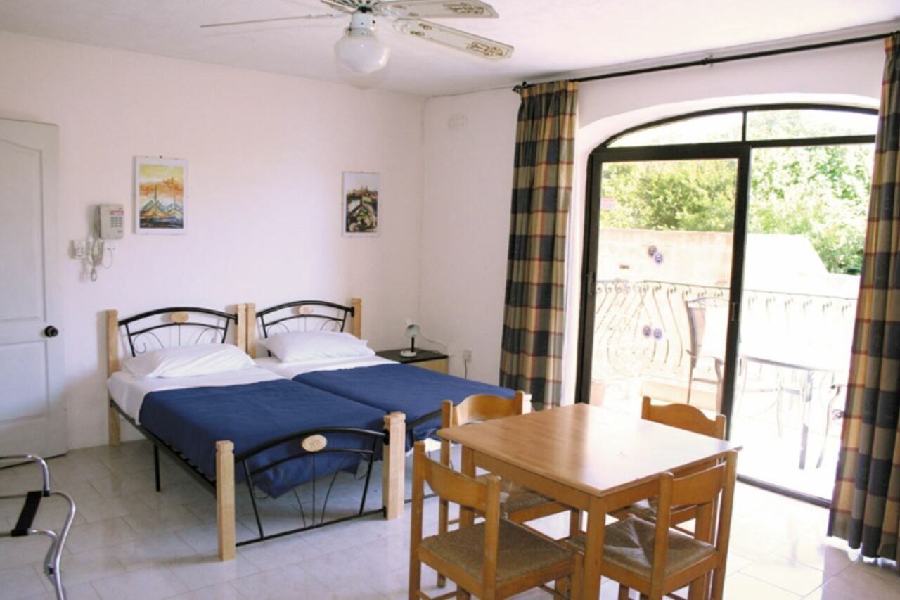 אפרטהוטל קאורה White Dolphin Complex מראה חיצוני תמונה